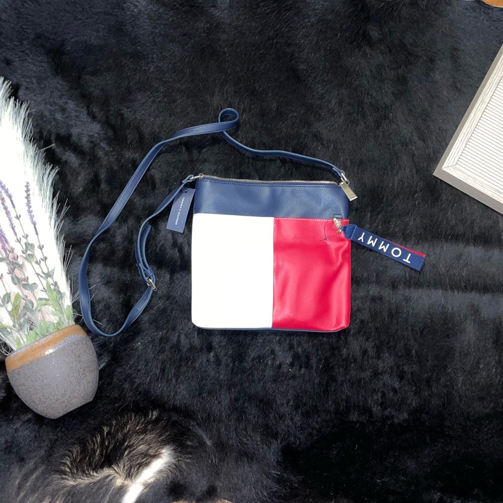 Tommy Hilfiger Crossbody Purse